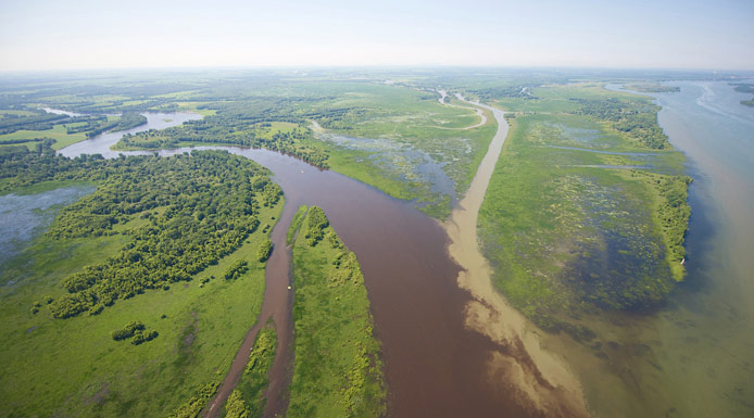 Rivières Yamaska  et Saint-François se rejoignant au fleuve